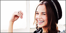 AliciaVikander-S-002.png