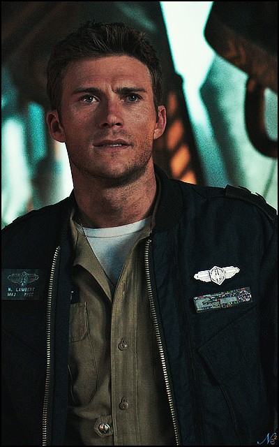 PacificRim2-400x640-003.jpg