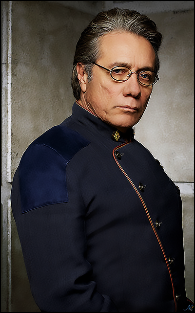 BattlestarGalactica2003-400x640-002.png