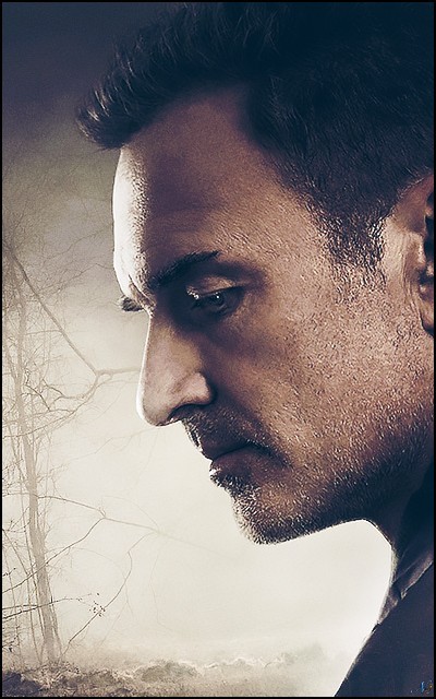 JulianMcMahon-400x640-001.jpg
